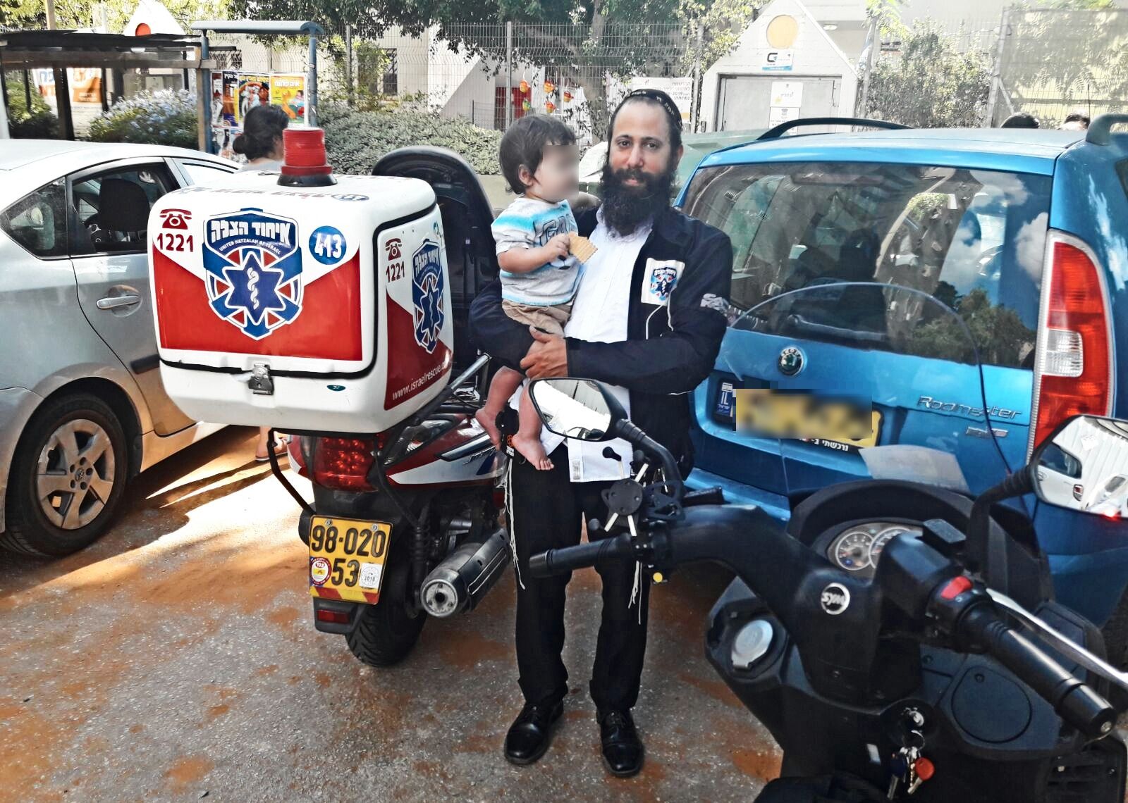 413 and Noam on scene after the rescue censored