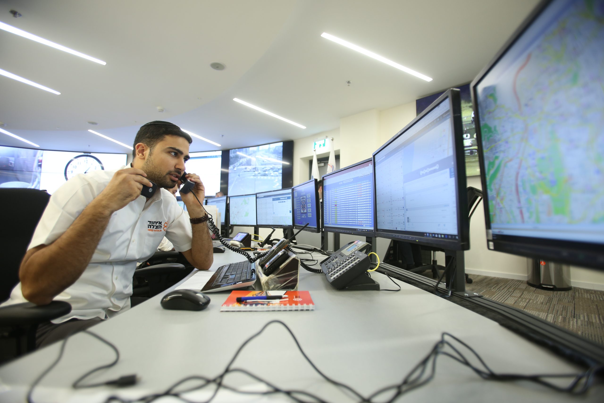 A United Hatzalah dispatcher fielding a call 1 scaled