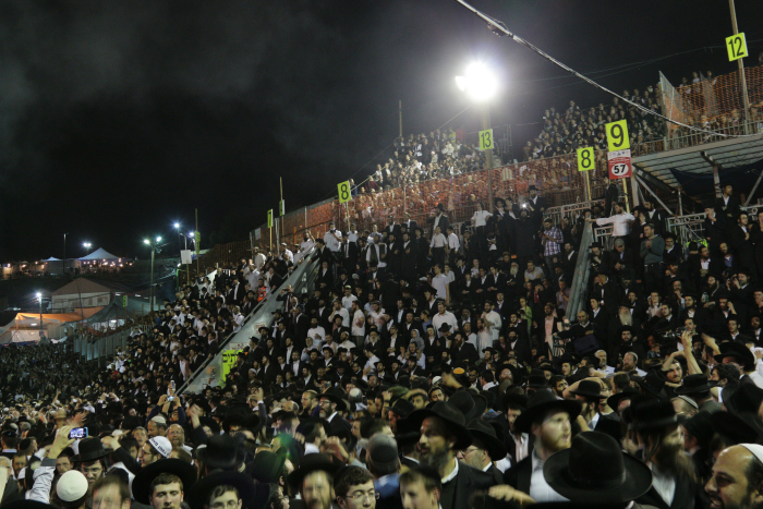 Meron crowd 2
