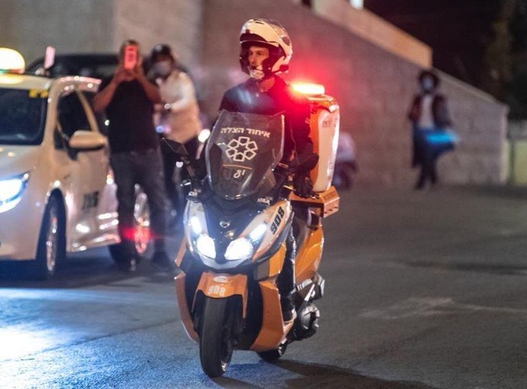 UH ambucycle in Jerusalem at night Photo credit Shenear Mor Yosef United Hatzalah1