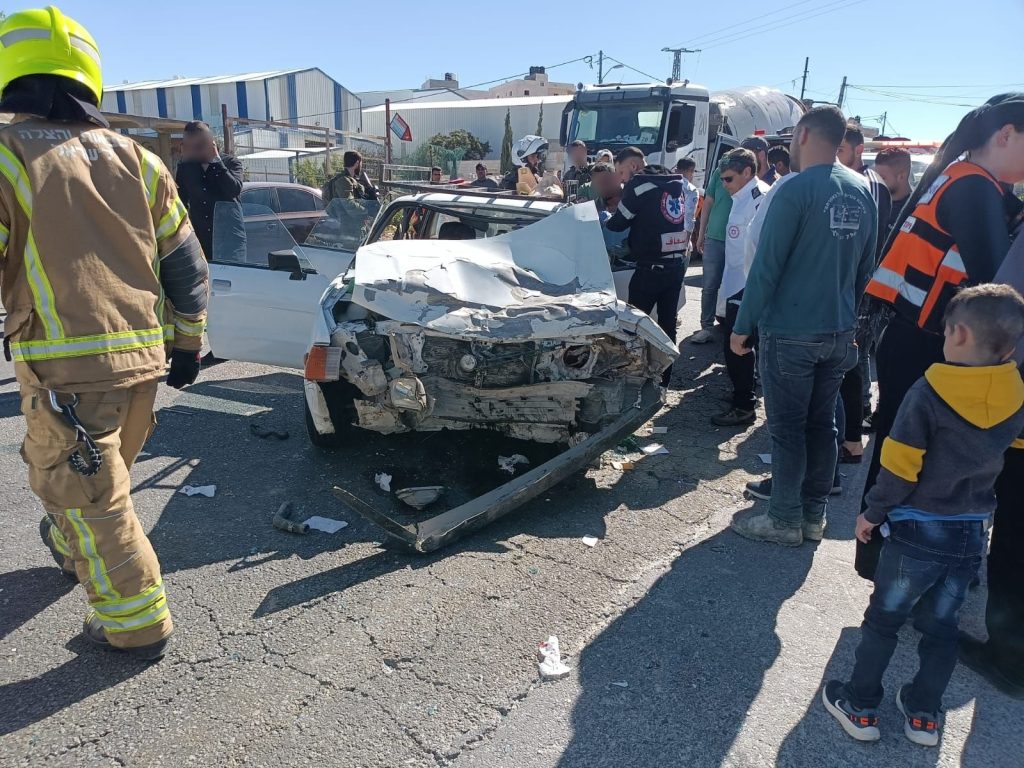 The scene of the accident in Umm Salamuna 1024x768 1