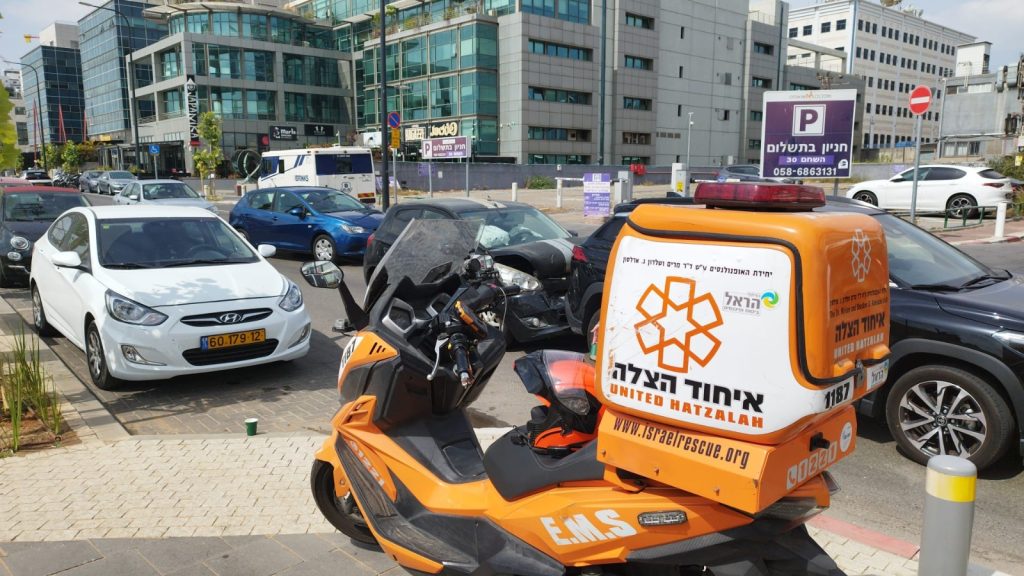 United Hatzalah volunteers responding to an emergency illustration 1 1024x576 1