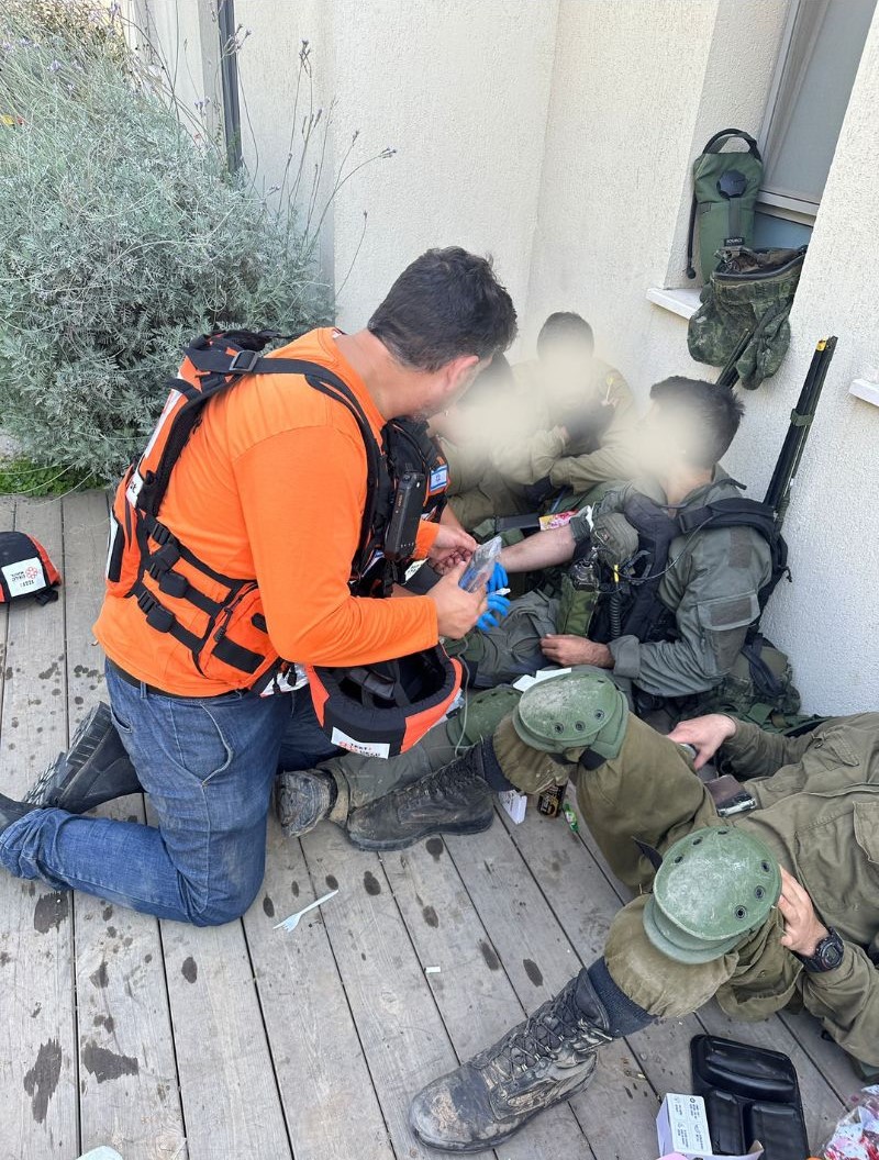 Support our United Hatzalah Heroes