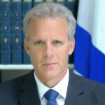 Michael Oren official portrait e1726158426803